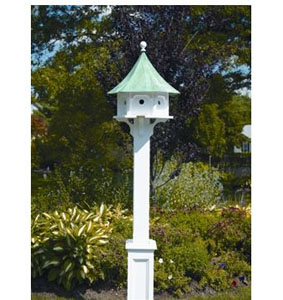Square birdhouse post with accents
